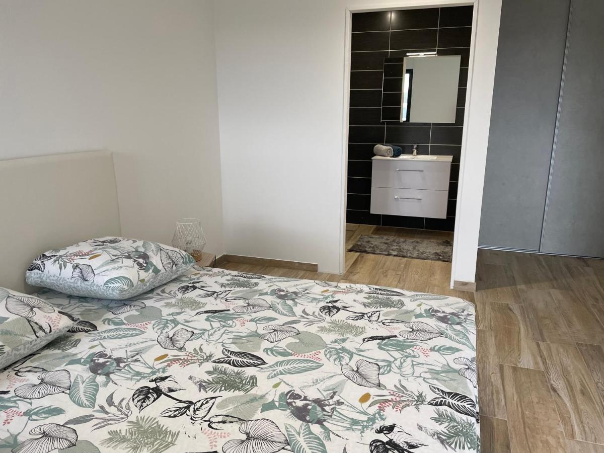 Magnifique Corps De Ferme Renove Avec Jacuzzi Villa Hillion Exterior photo