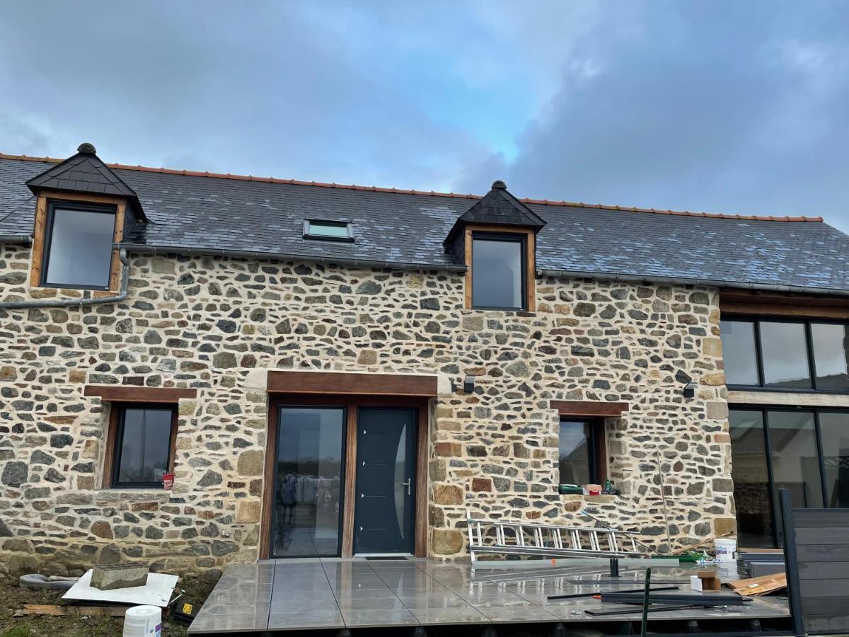 Magnifique Corps De Ferme Renove Avec Jacuzzi Villa Hillion Exterior photo