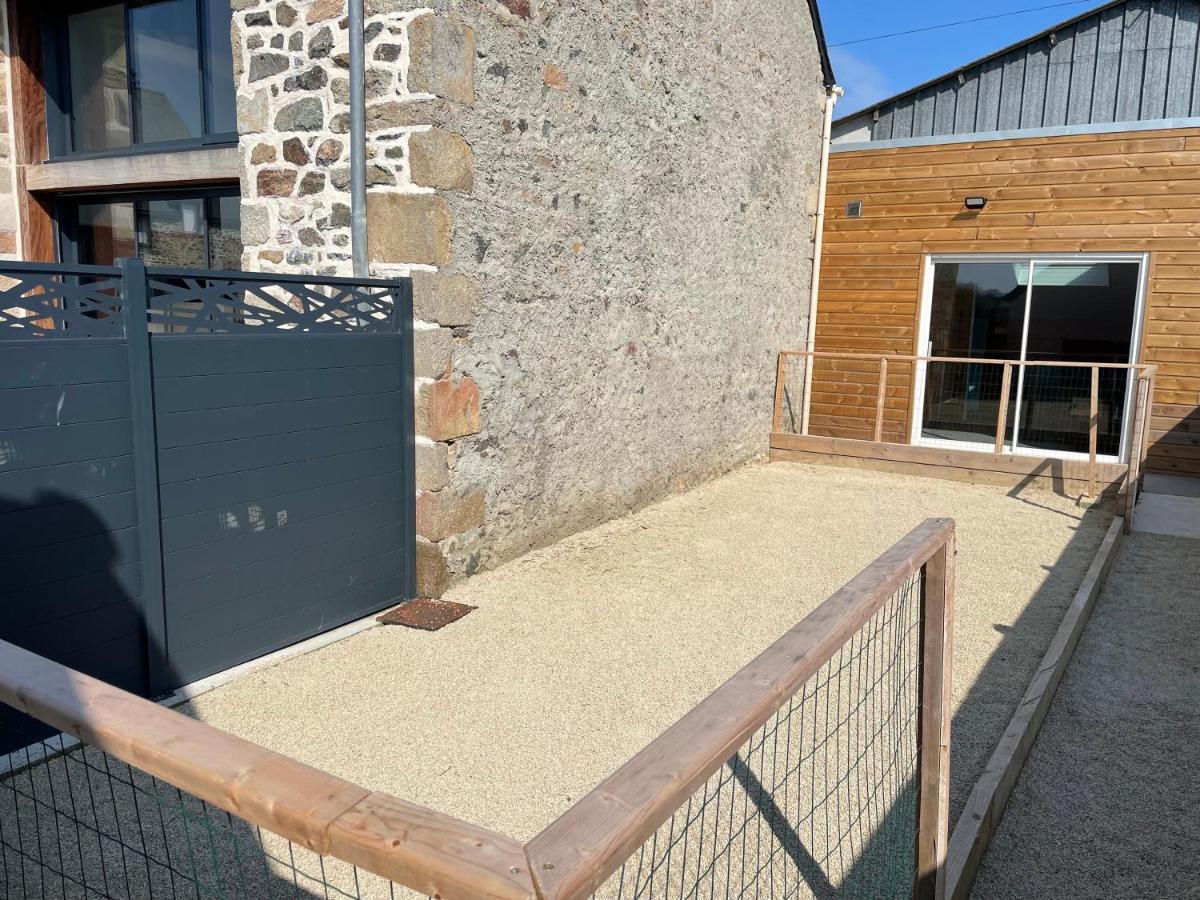 Magnifique Corps De Ferme Renove Avec Jacuzzi Villa Hillion Exterior photo